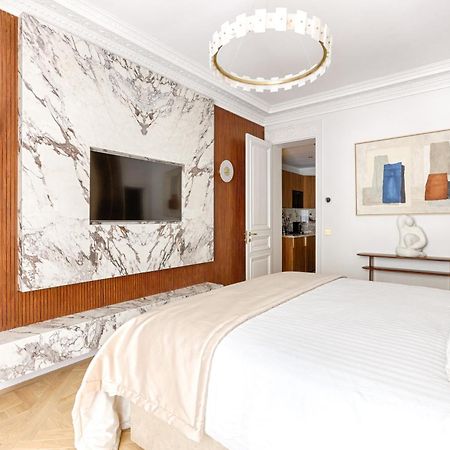 Elegant Luxury Apartment For 6 On Champs-Elysees Paris Dış mekan fotoğraf