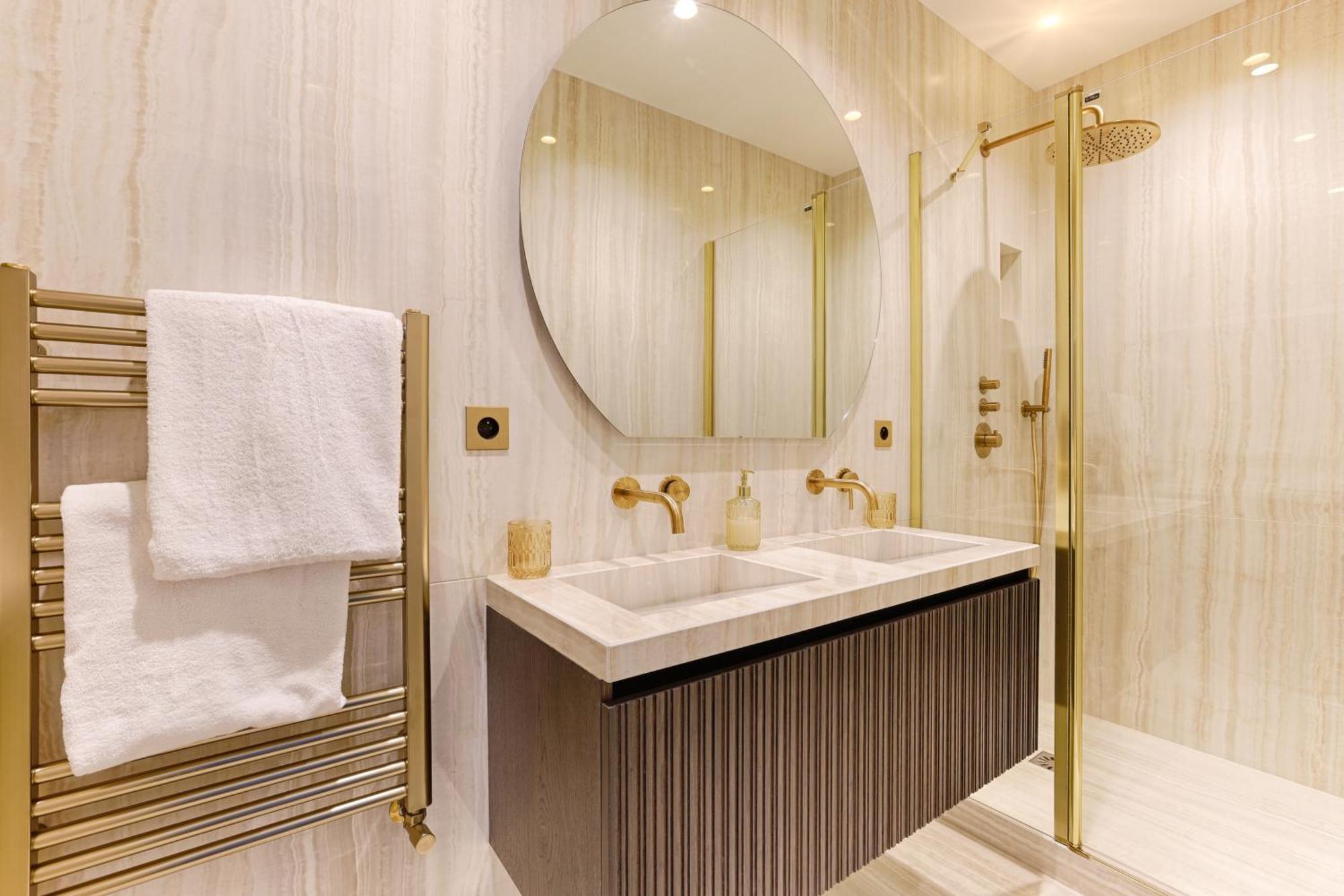 Elegant Luxury Apartment For 6 On Champs-Elysees Paris Dış mekan fotoğraf